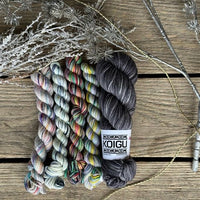 Floral Frills Bucket Hat Kit - Granny Squares CROCHET