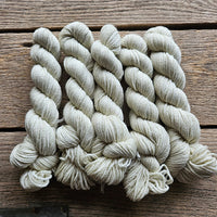 Kersti DK More Solids / 4 SKEIN