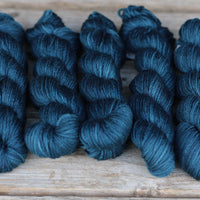 Kersti DK Solids /4 SKEINS
