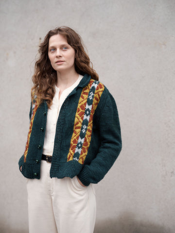 Rahvuslik Cardigan Kit -'Kindred Knits' by Aleks Byrd