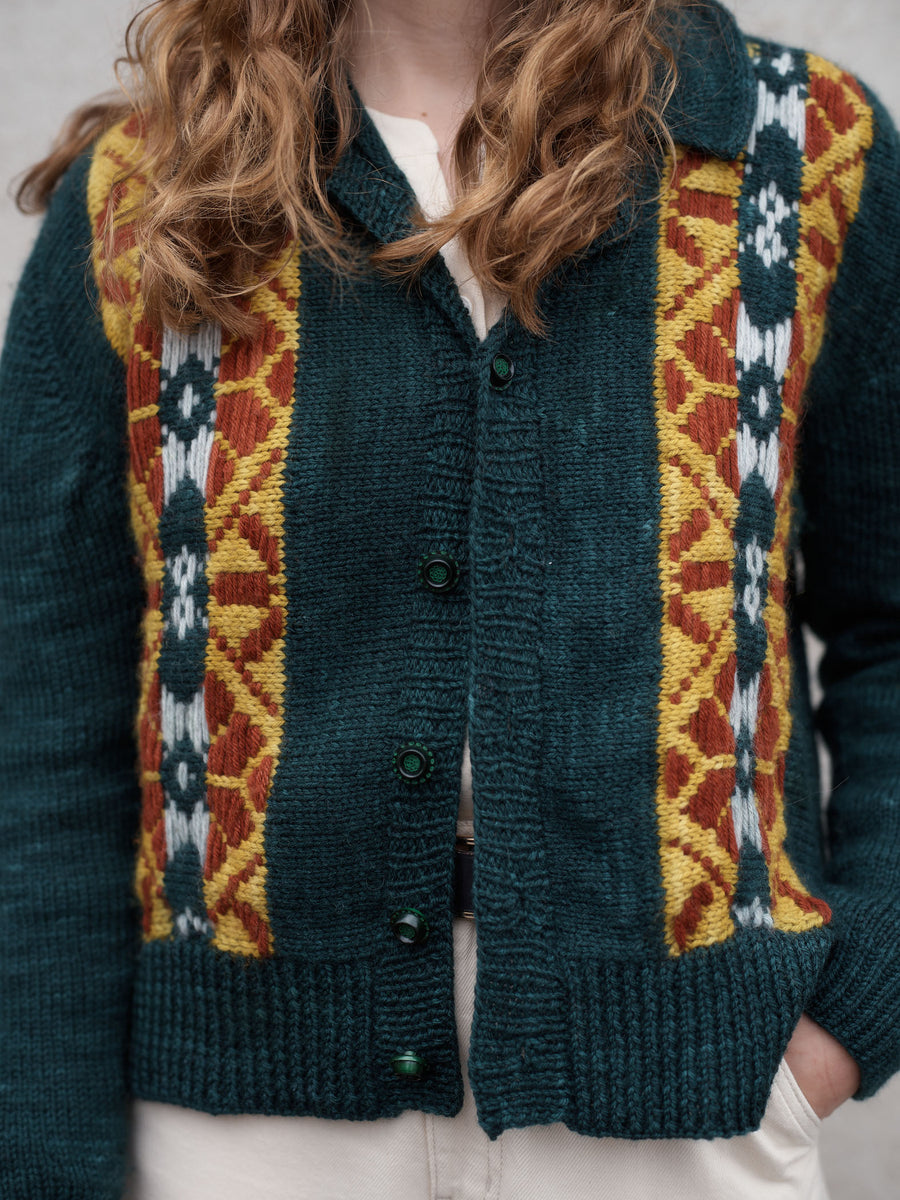 Rahvuslik Cardigan Kit -'Kindred Knits' by Aleks Byrd