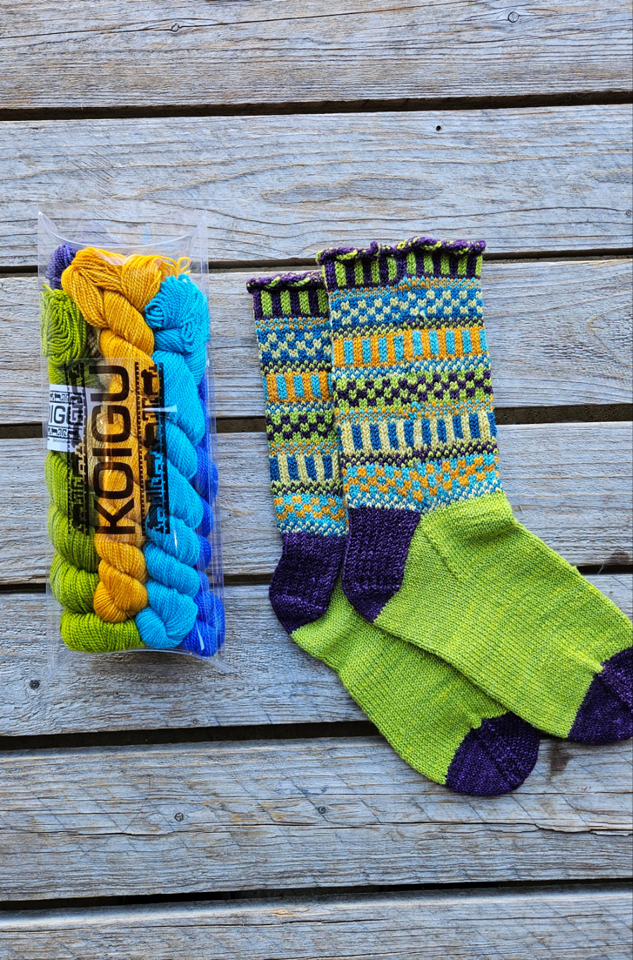 Warm Up with Colour Socks Kit