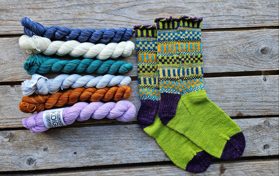 Warm Up with Colour Socks Kit