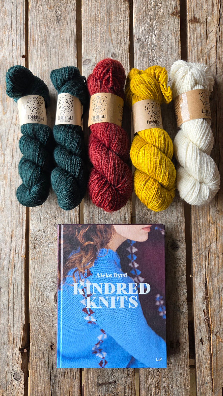Rahvuslik Cardigan Kit -'Kindred Knits' by Aleks Byrd
