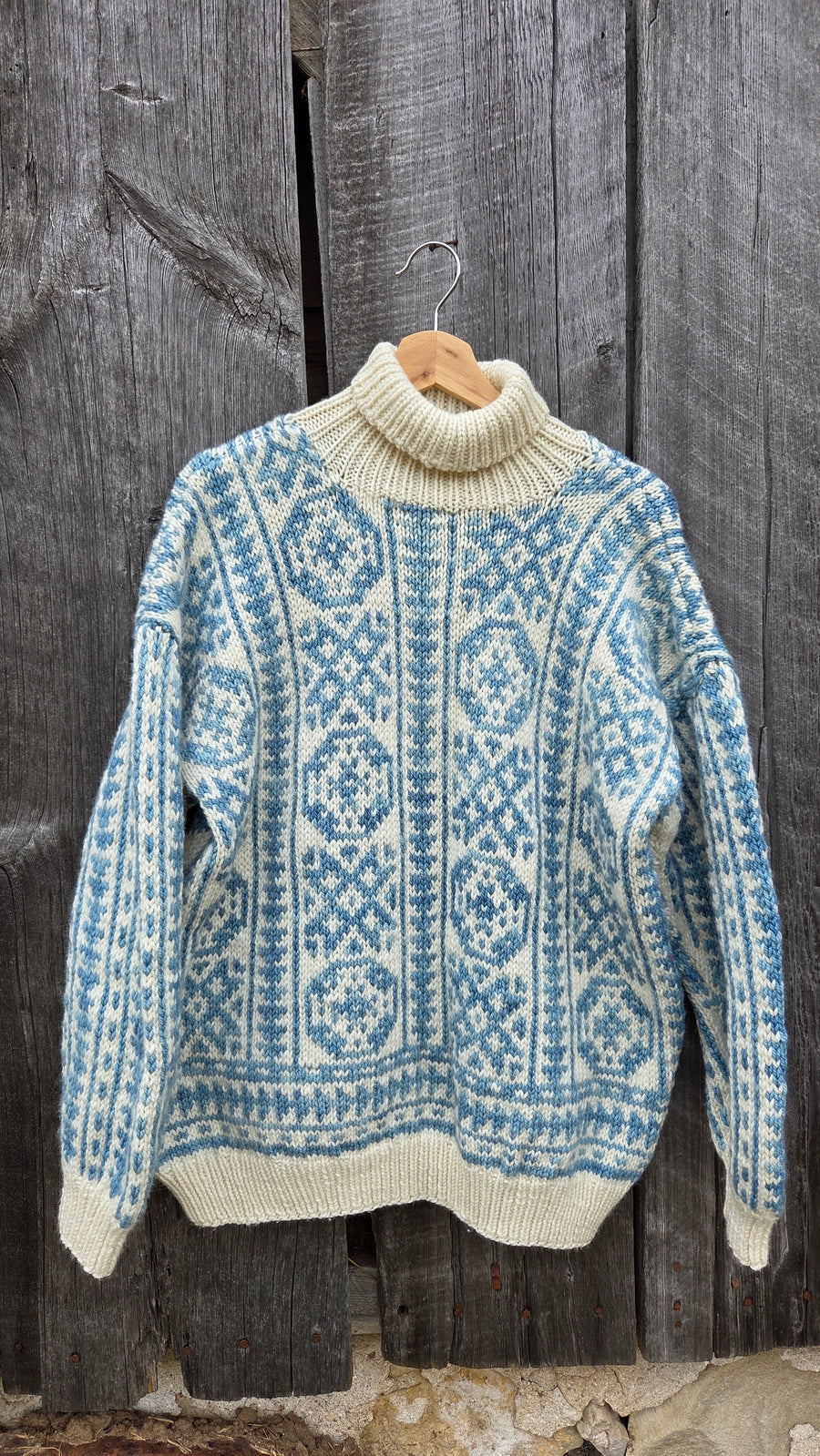 Medallion Sweater Kit