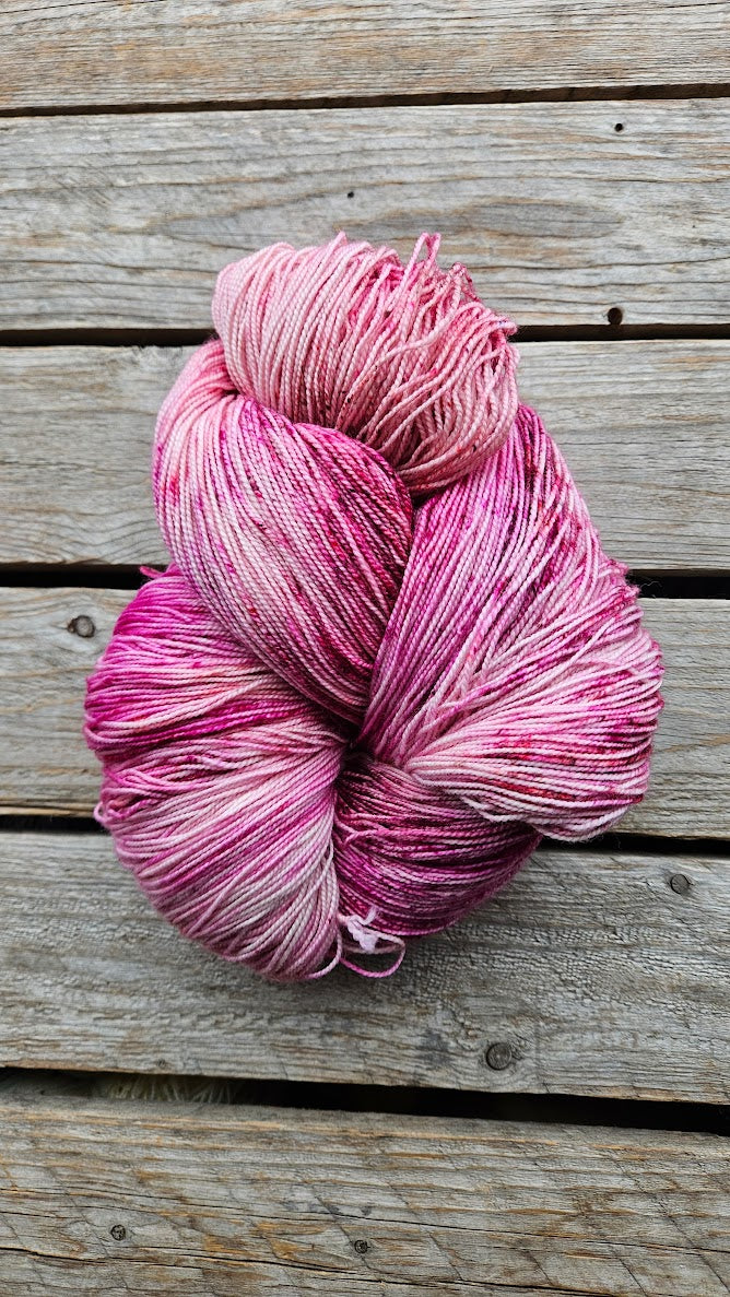 Hefty Hanks - Fingering Weight - 1000yds