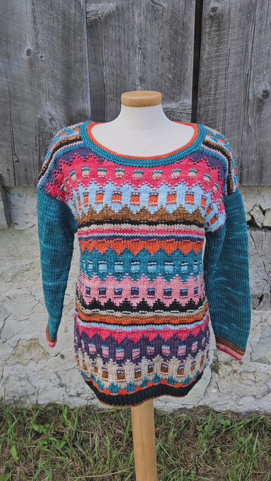 Rowhouses Pullover